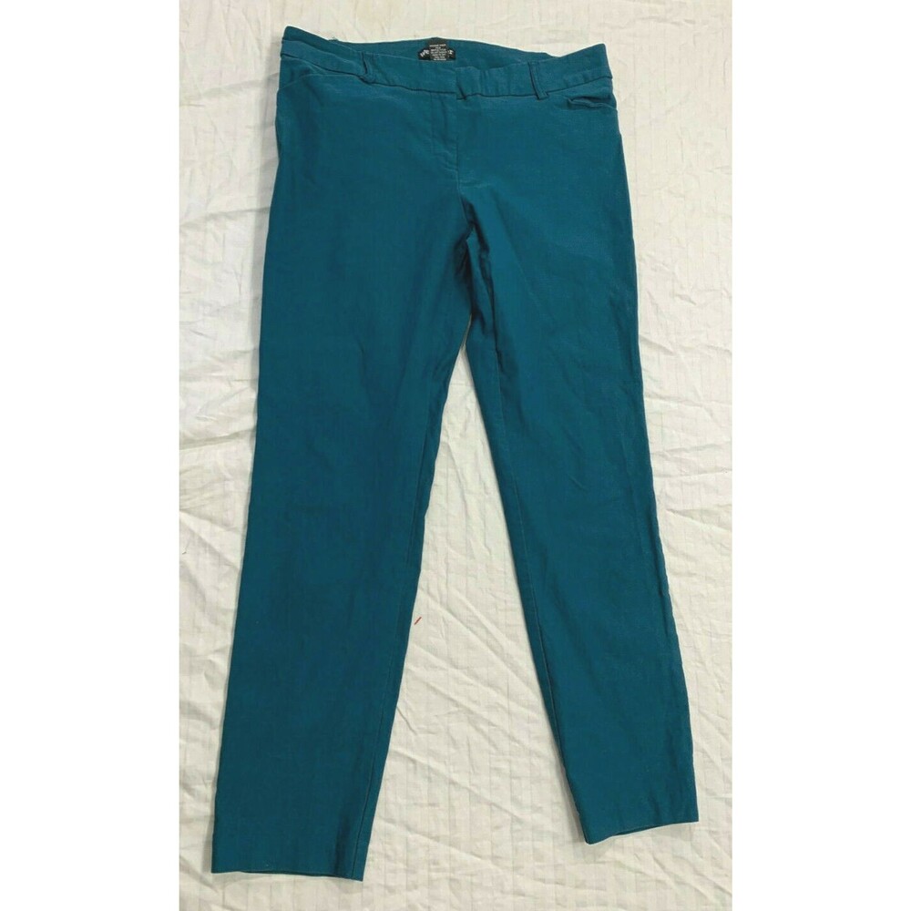 WEAREVER WOMENS CAPRIS PANTS SIZE M